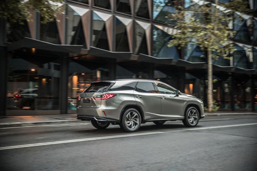  Lexus RX450hL 2018 года  (AU) (фото 8 из 22)